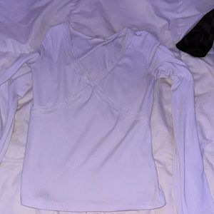 White long sleeve v neck